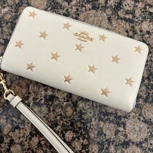 Coach star wallet